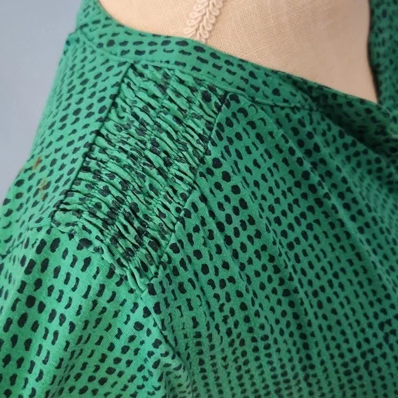 Liz Claiborne Petite Quarter Button Down Polka Dot High-low Hem Flowy Blouse Art - Picture 7 of 9